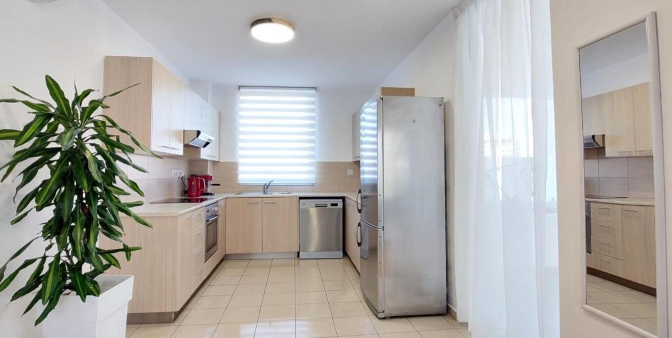 City Flats 2 Bedroom Apartment Larnaca Eksteriør billede